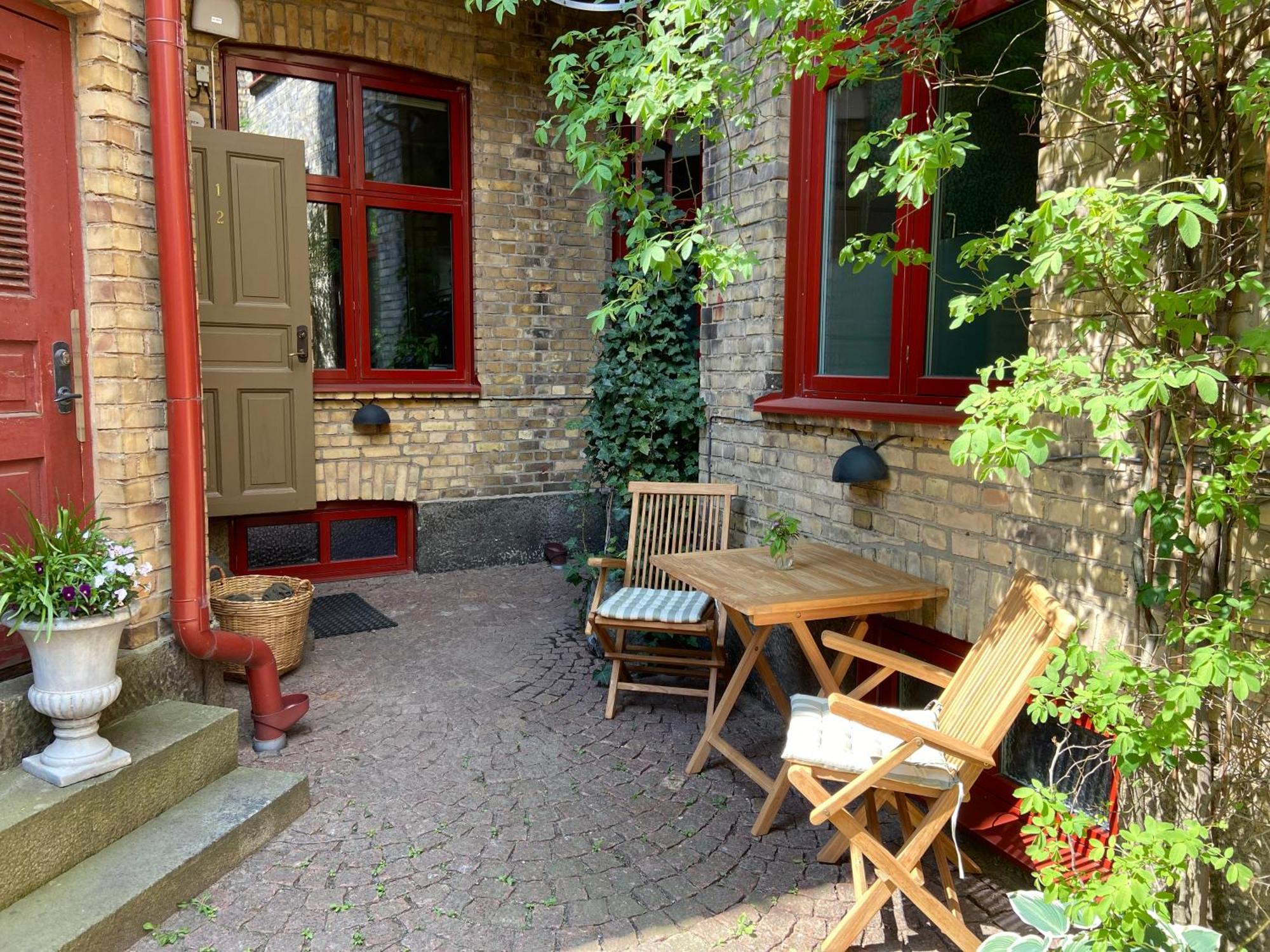 Hotell Villa Blanka 瓦尔贝里 外观 照片